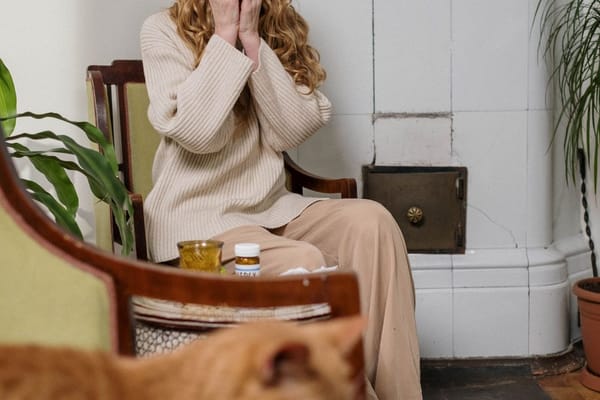 September Hay Fever Is Real — Why Mould Spores and Ragweed Catch People Off Guard